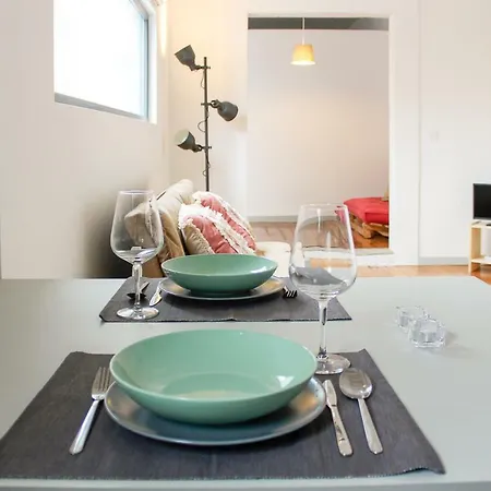 Bonjardim Flats - T1 + 1 Com Terraco *