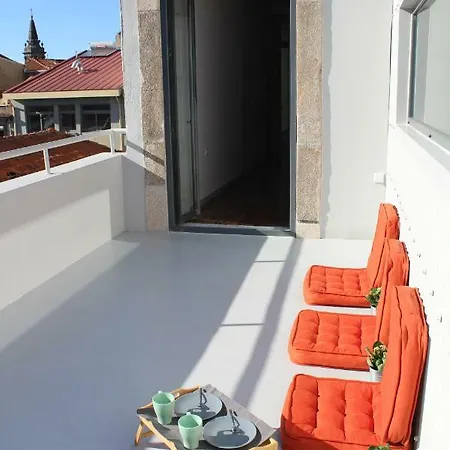 Bonjardim Flats - T1 + 1 Com Terraco Apartment *